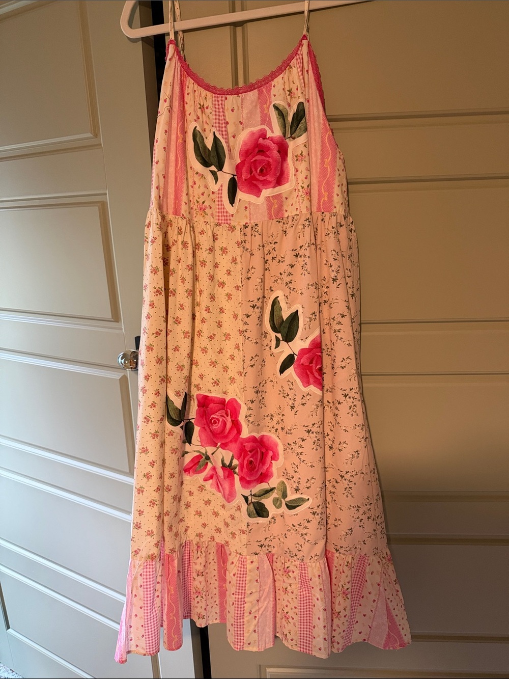 Women’s midi flowy rose appliqué boutique dress fully lined with lace trim